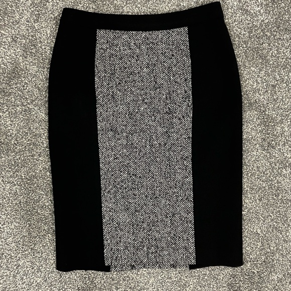 Pink Tartan Wool Blend Skirt - Picture 2 of 8
